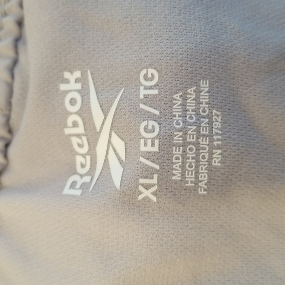 💕REEBOK💕 Game Time Shorts Built-In Brief Relaxed Short Silver Gray XL NWT - Picture 4 of 8